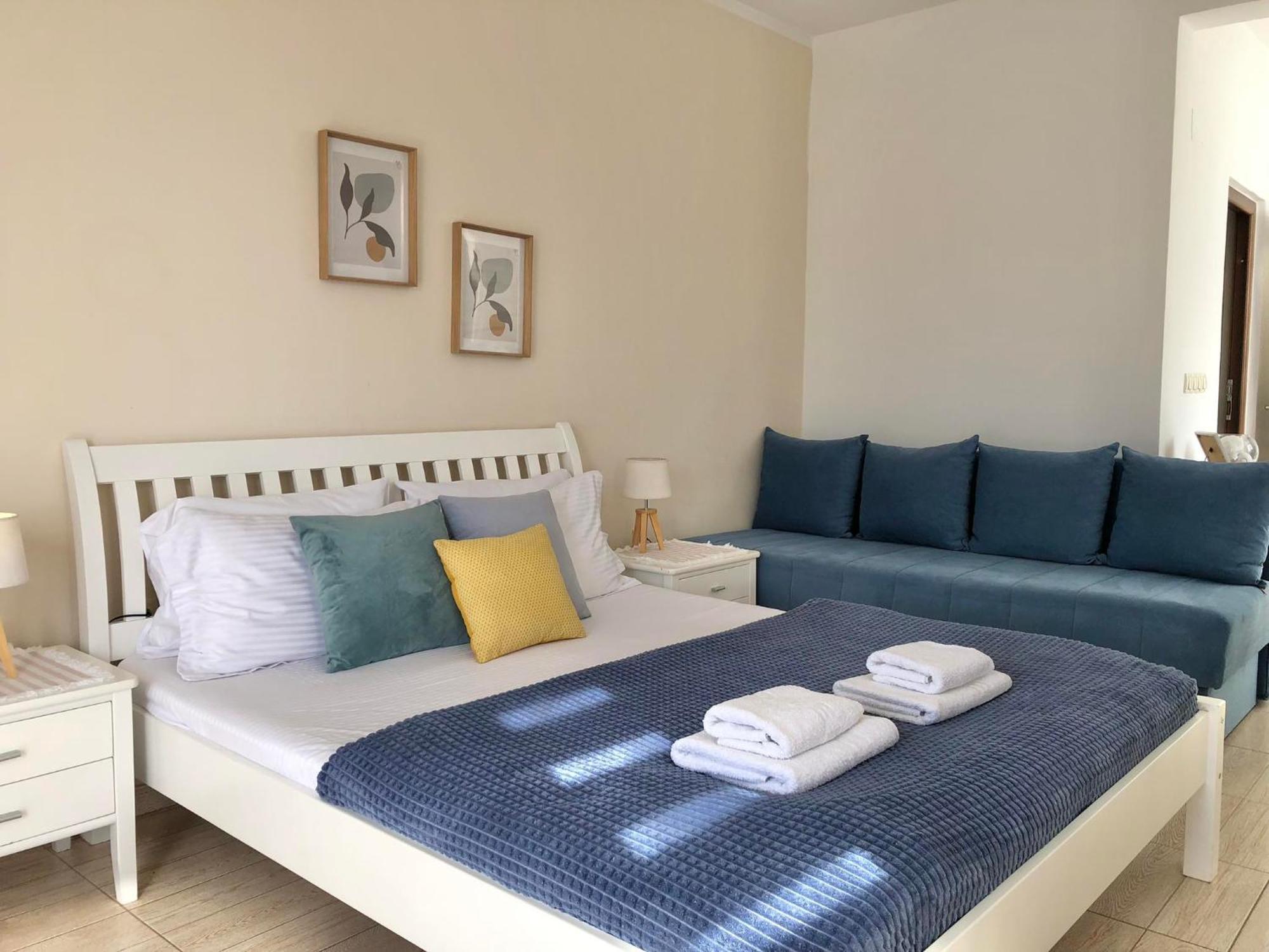 Apartments Lungo Mare 울친 외부 사진