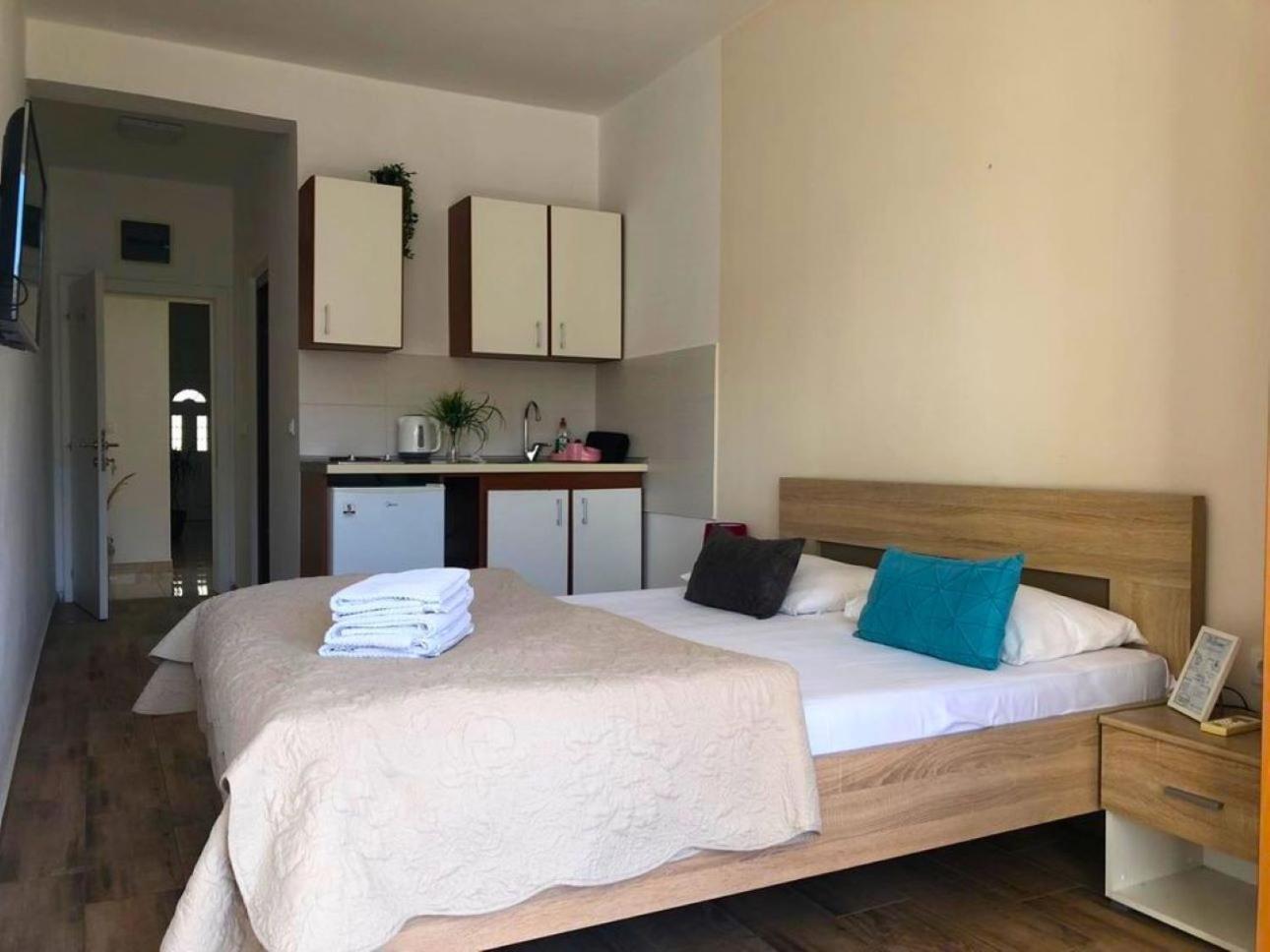 Apartments Lungo Mare 울친 외부 사진