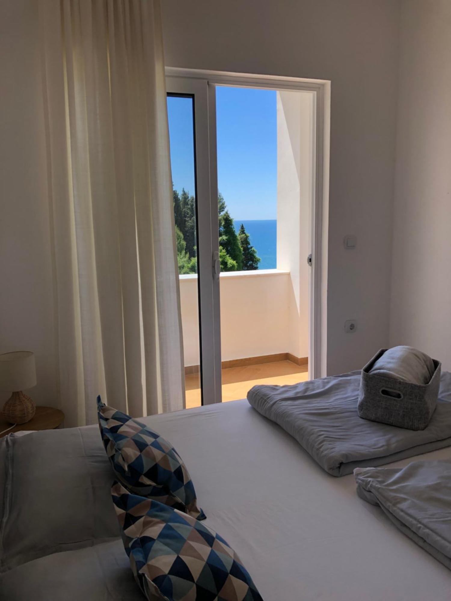 Apartments Lungo Mare Ulcinj 울친 외부 사진